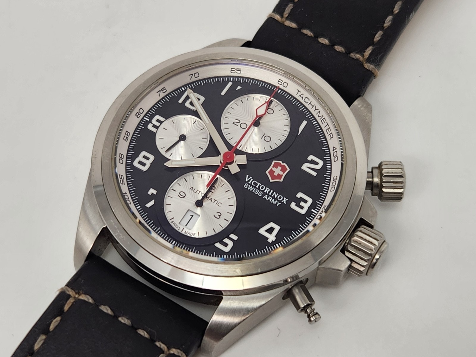 Victorinox Swiss Army 241187 Automatic Chronograph Mens Watch 42mm Swiss Made Victorinox Swiss Army 241187 Automatic Chronograph Mens Watch 42mm Swiss Made